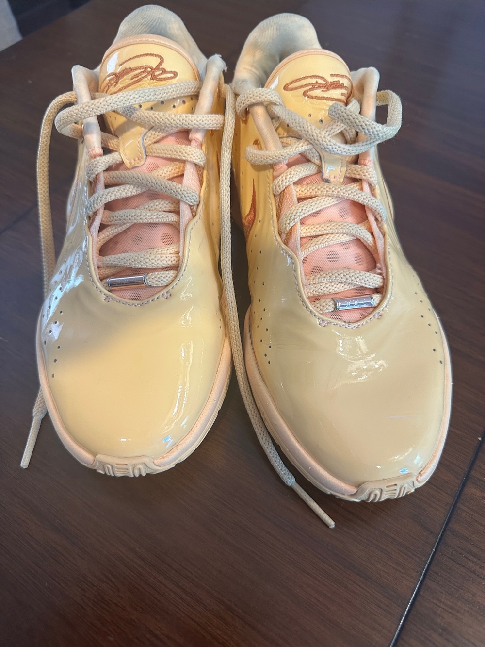 LeBron James Nike Air Zoom Yellow Sneakers youth 6.5